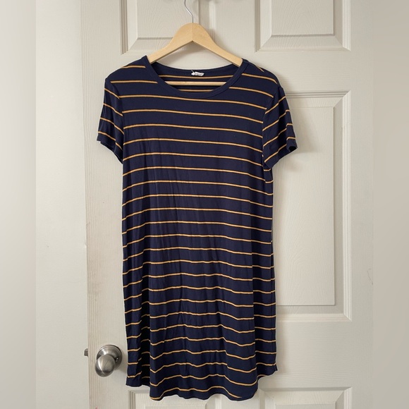 Garage dress size s-m - Picture 1 of 1